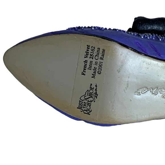 Just The Right Shoe French Velvet Victorian Vintage Mini High Heel Retired 2001 - Picture 10 of 16